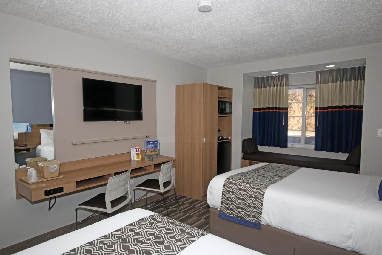 Microtel By Wyndham Hotel 2*
