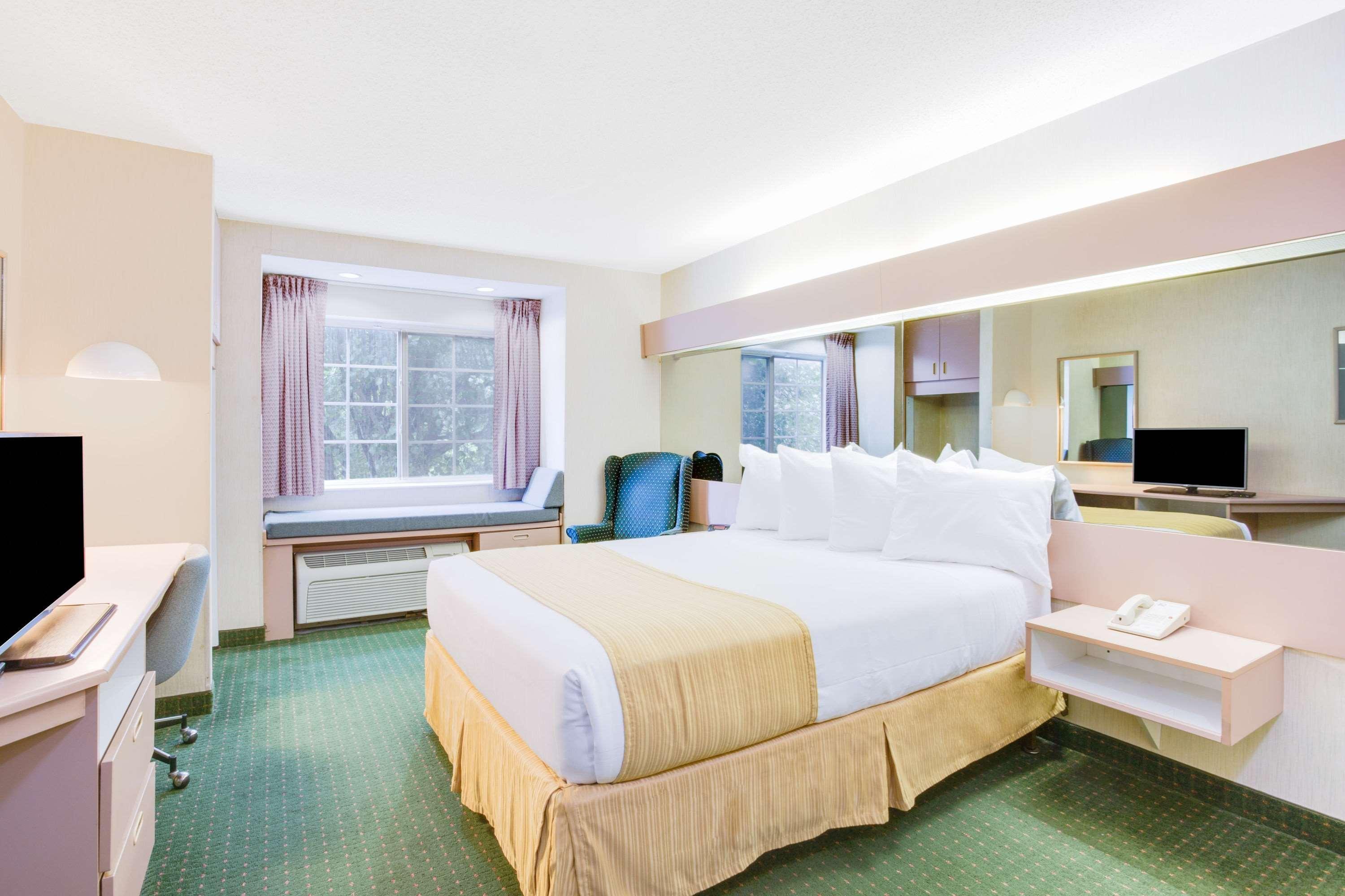 Hotel Microtel By Wyndham