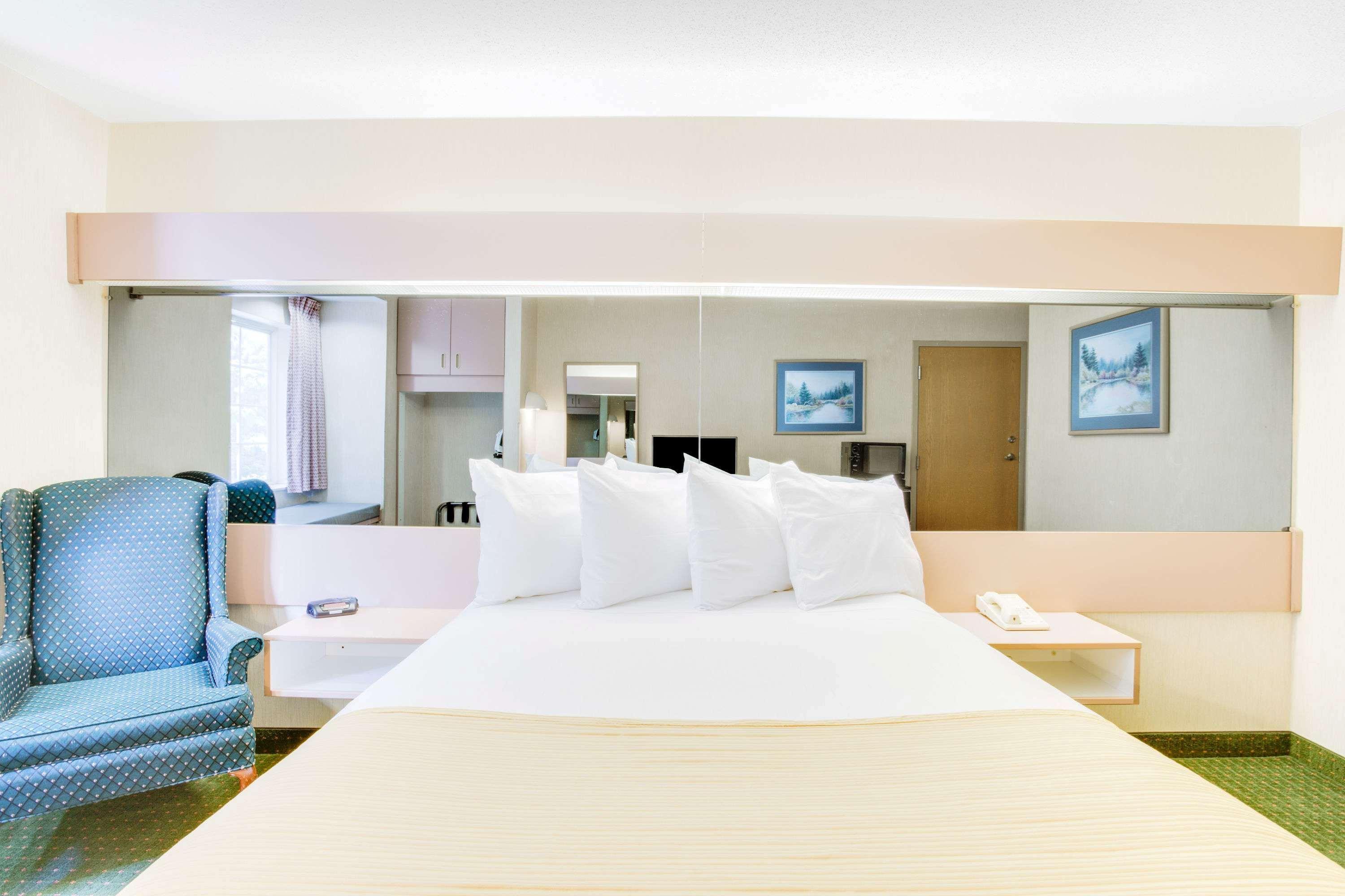 Hotel Microtel By Wyndham 2*