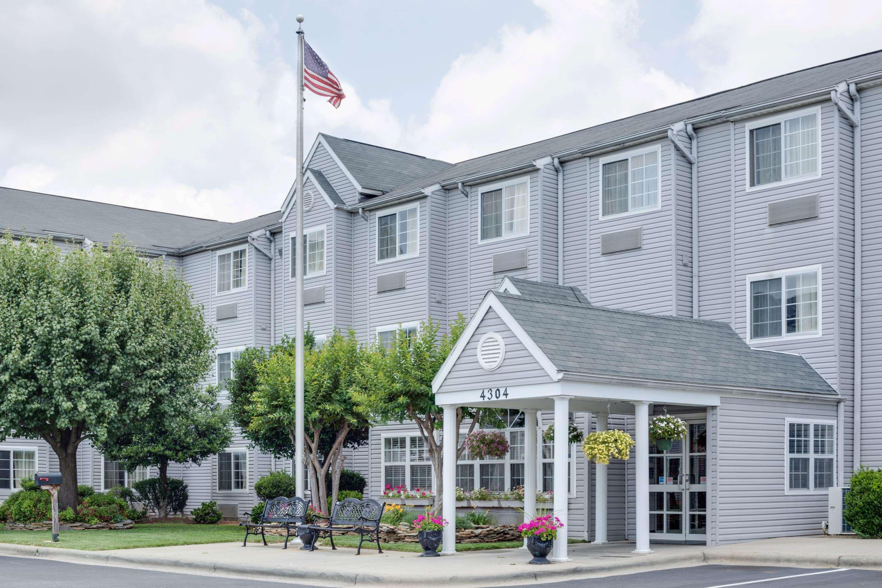 Microtel By Wyndham Hotel 2*